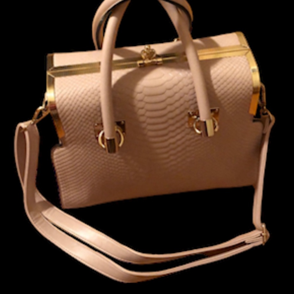 Beautiful Purse 👜 - Picture 13 of 15